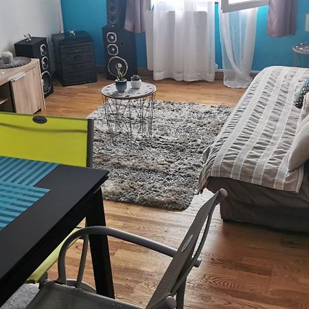 Appartement Au Coeur De Cours La Ville Εξωτερικό φωτογραφία